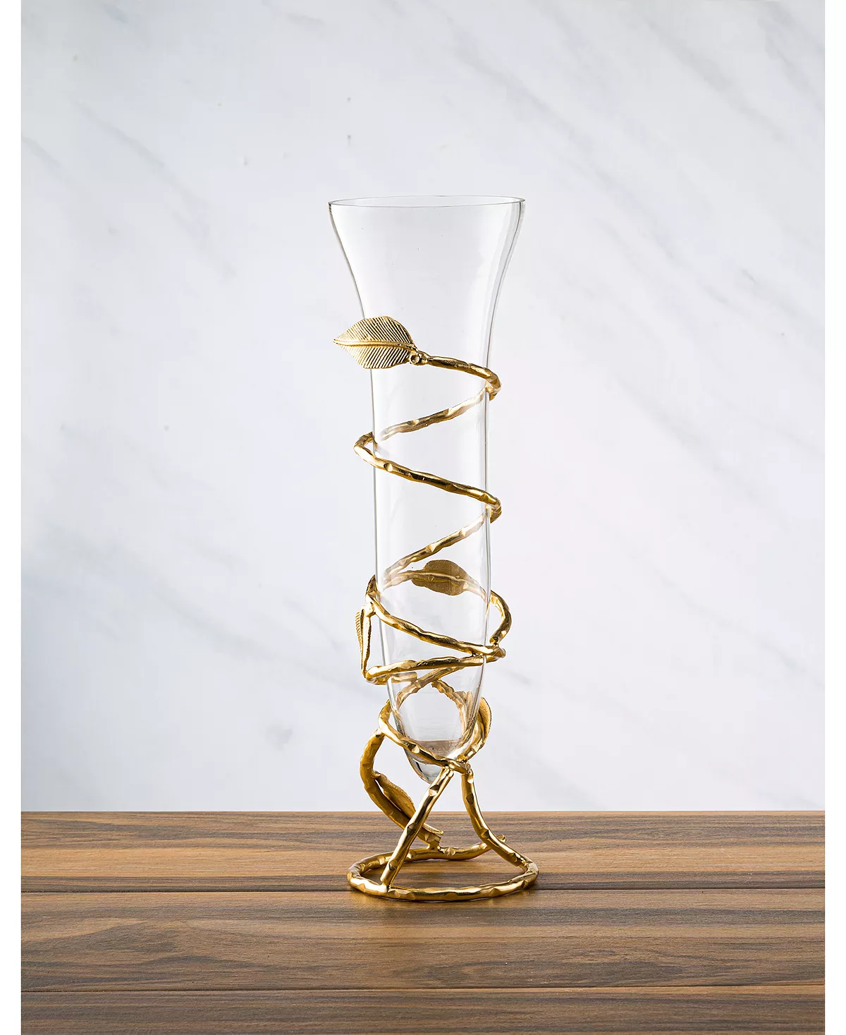Classic Touch Glass Vase With Leaf Design 2 Classic Touch Glass Vase With Leaf Design - Image 2